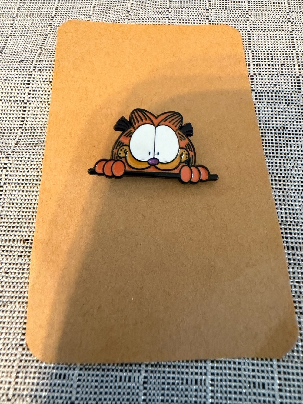 Garfield Enamel Pin - Peeking Pose in Orange